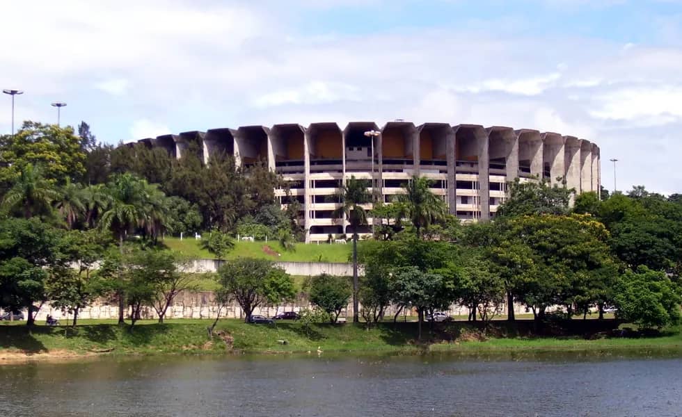 Estádio Jornalista Felipe Drummond