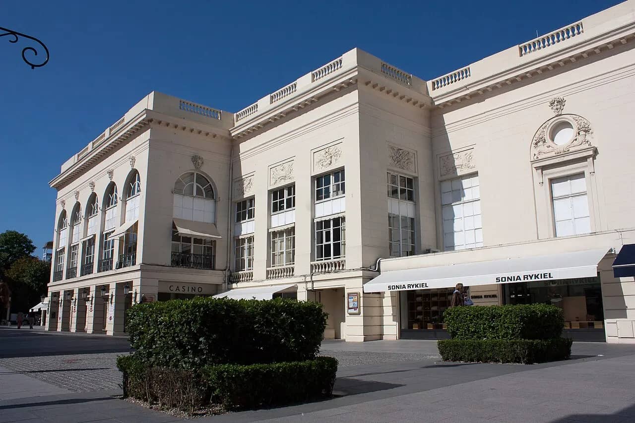 THEATRE CASINO BARRIERE