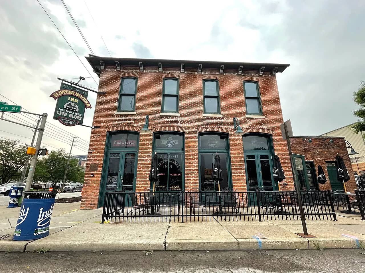 Slippery Noodle Inn