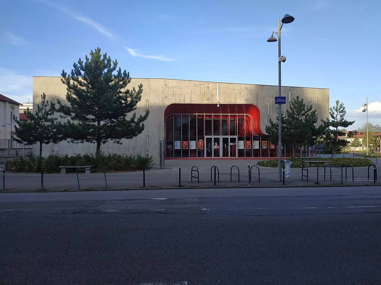 L'AUTRE CANAL