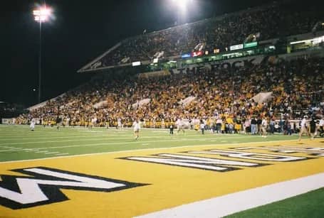M M Roberts Stadium