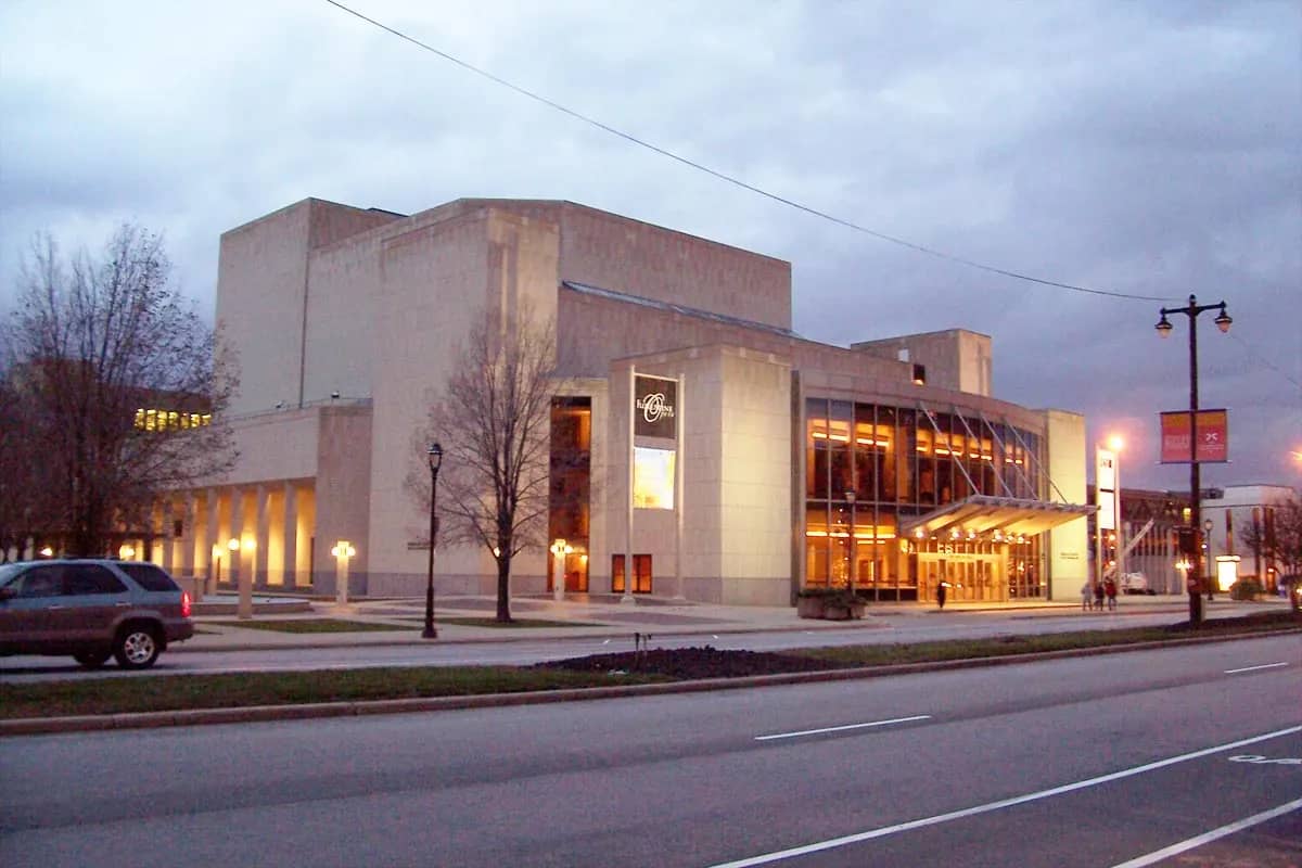 Uihlein Hall Marcus Center