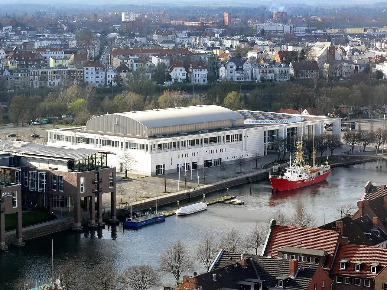Musik- und Kongresshalle