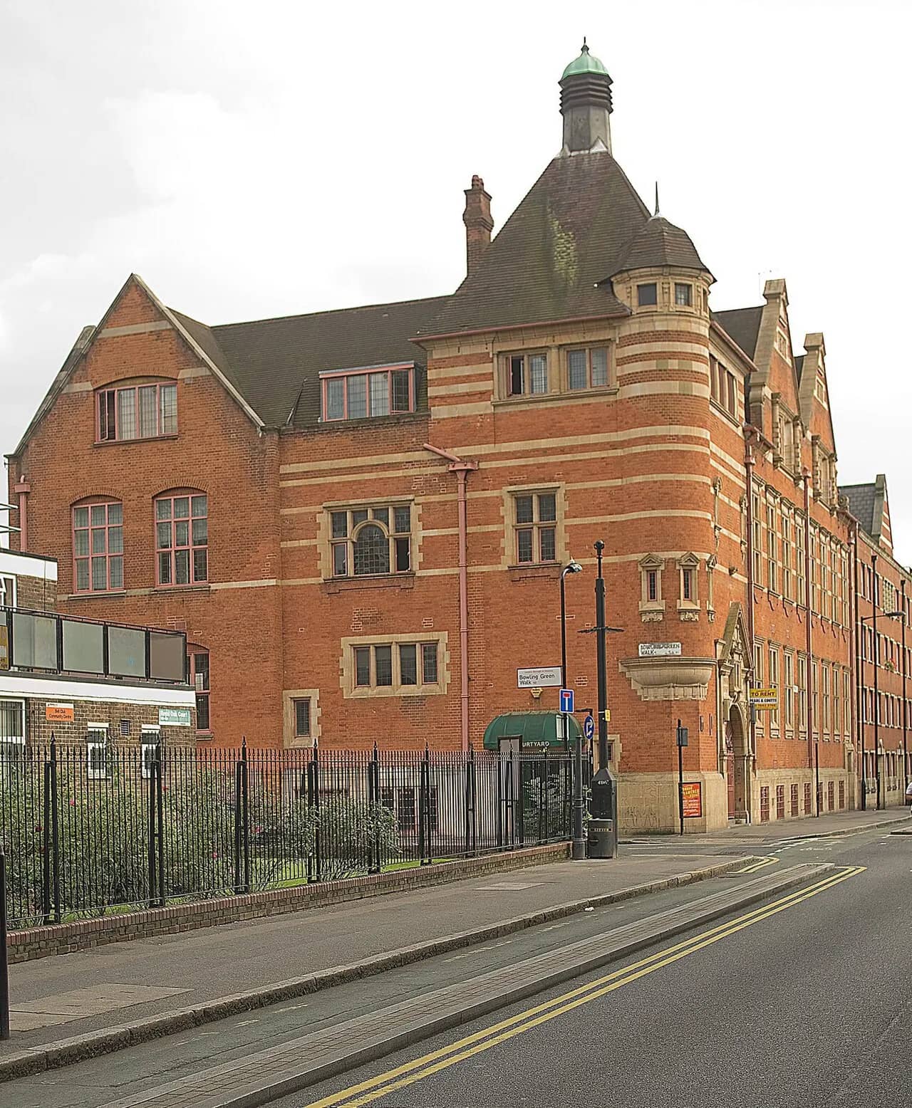 The Courtyard Theatre