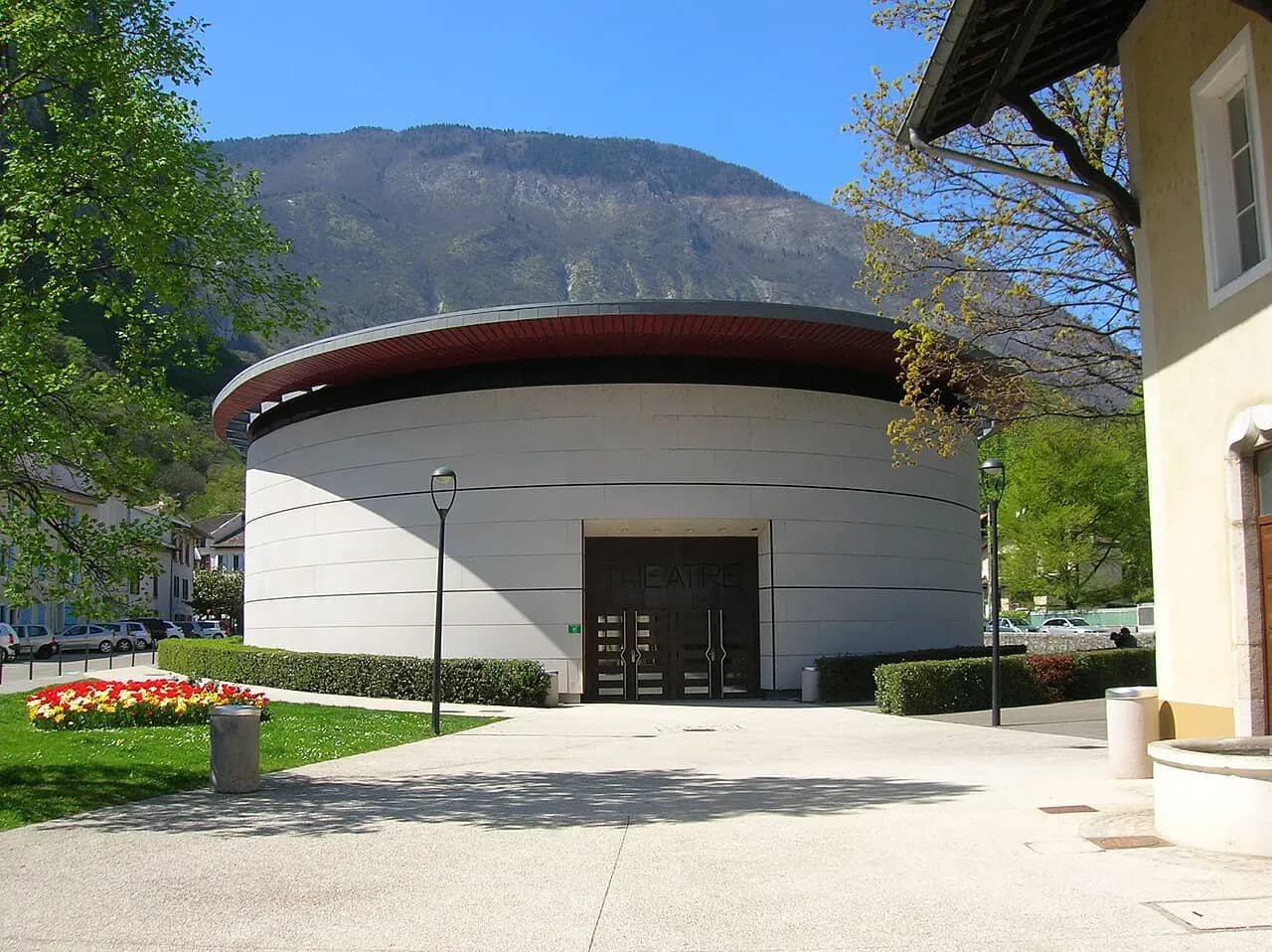 THEATRE EN ROND