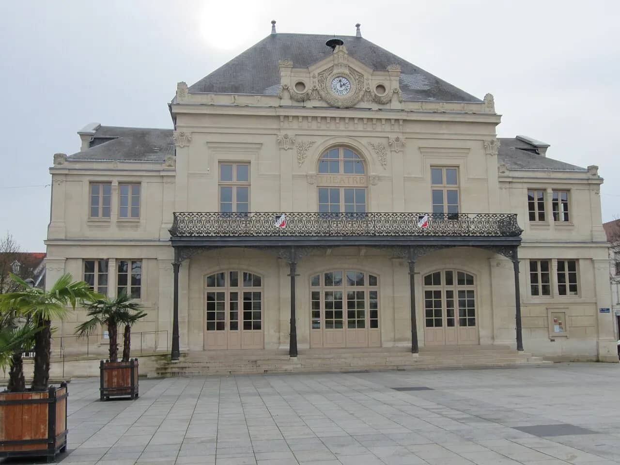 THEATRE MUNICIPAL