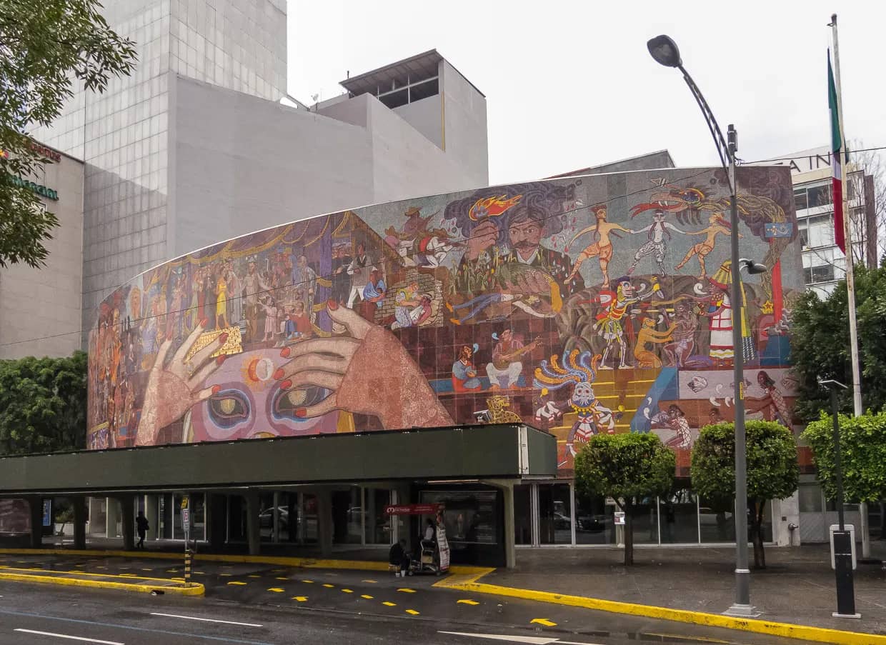 Teatro de los Insurgentes