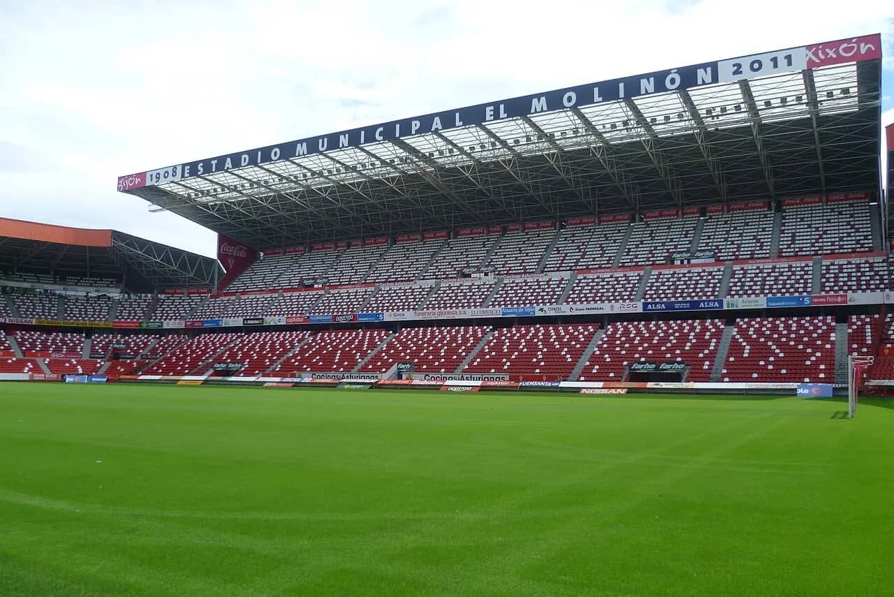 Estadio El Molinón-Enrique Castro Quini