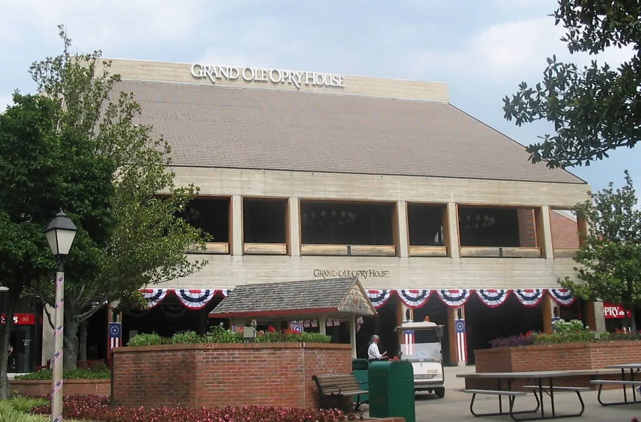 Opry Country Christmas Show
