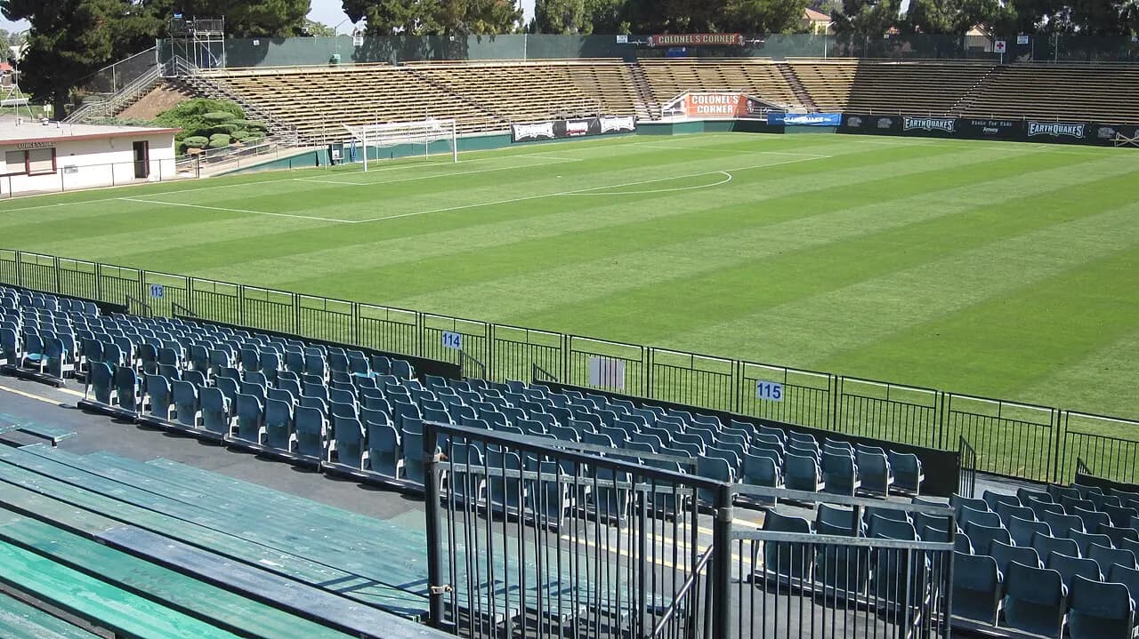 Saint Mary's Gaels at Santa Clara Broncos Mens Soccer