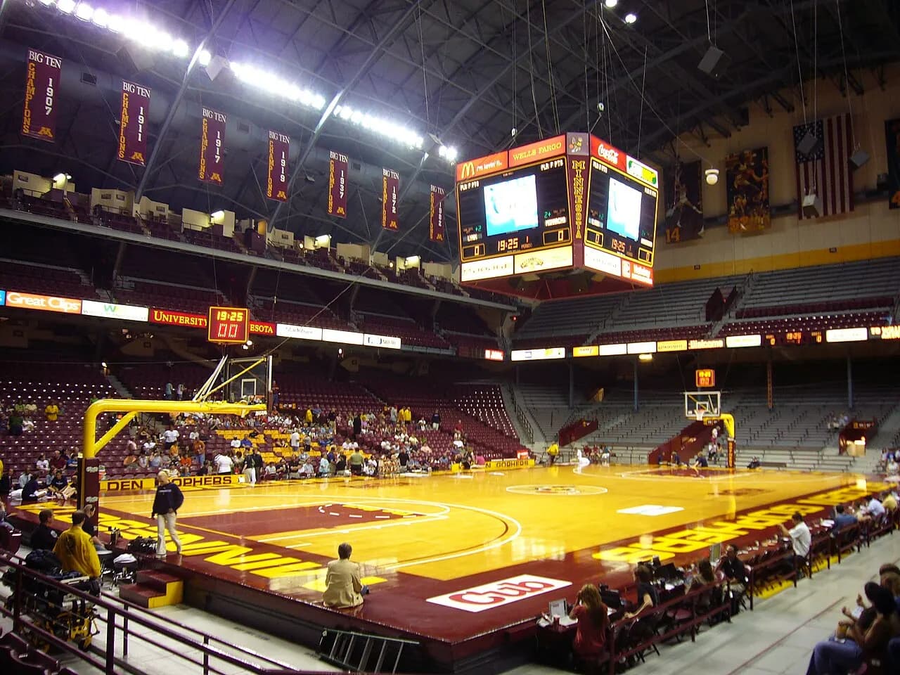 Ohio State Buckeyes at Minnesota Golden Gophers Mens Basketball