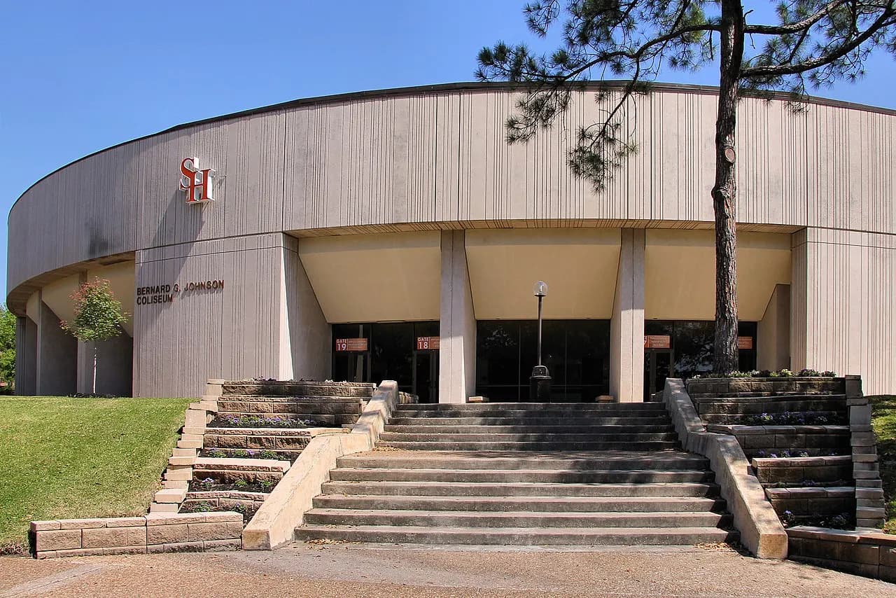 Florida International Panthers at Sam Houston Bearkats Womens Basketball