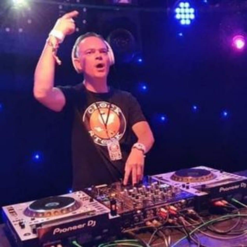 Billy Bishop dj