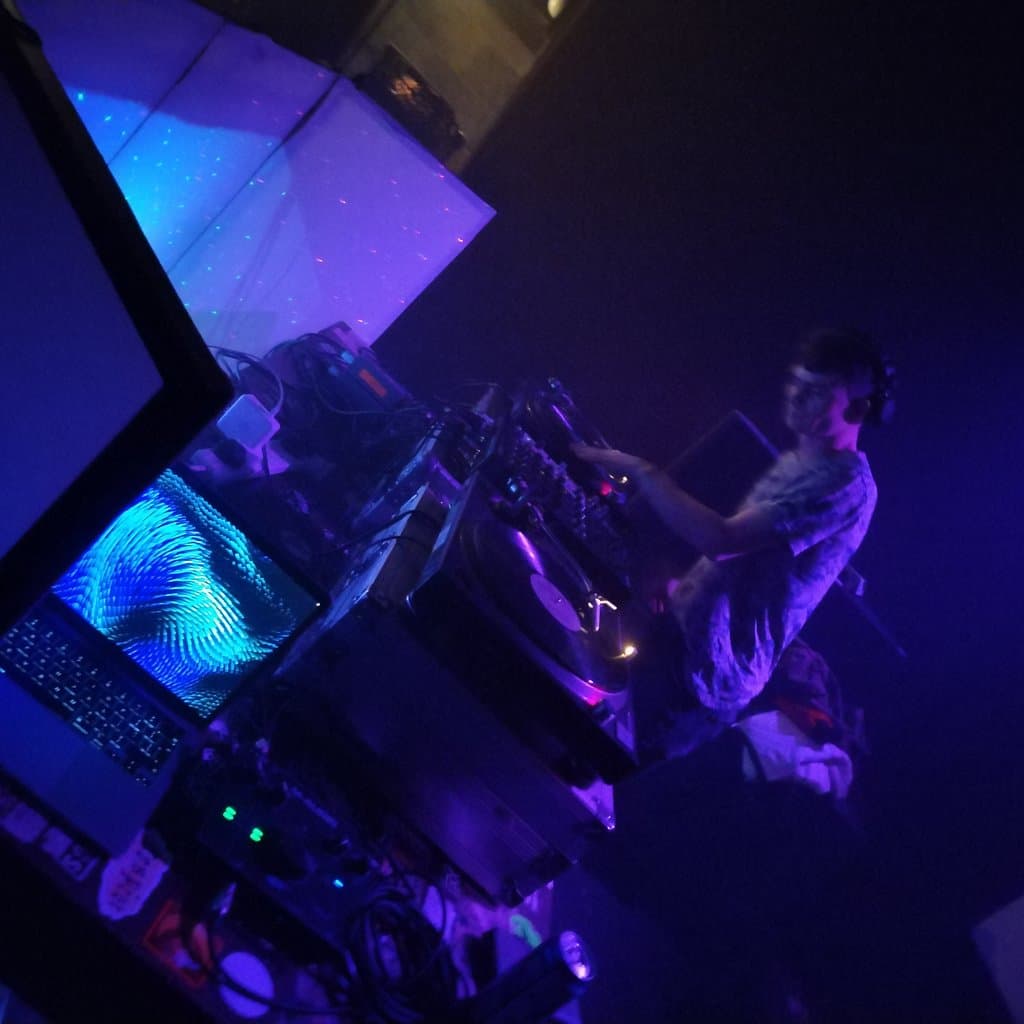 Dj Thomas harris