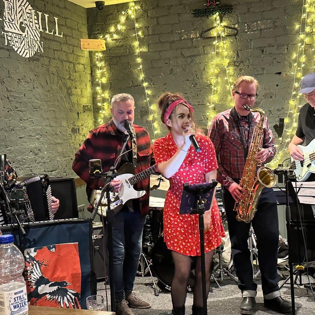 Queen K & The Kings of Musette