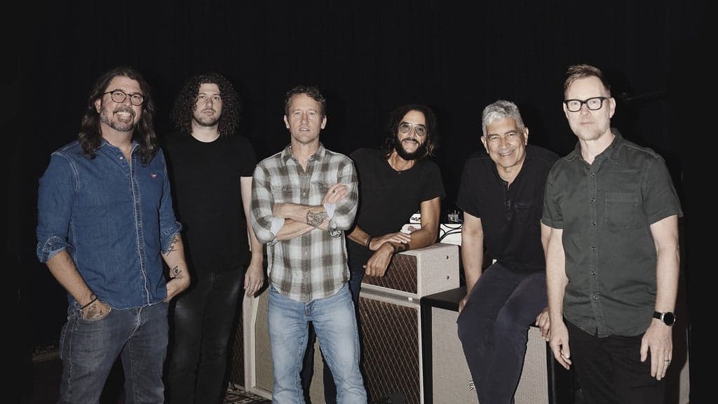 FOO FIGHTERS - LOUD AND UP CLOSE - 18+ Event
