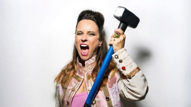 Tova Leigh