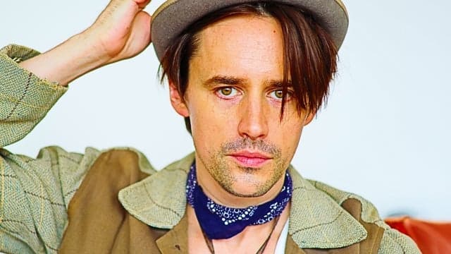 Reeve Carney