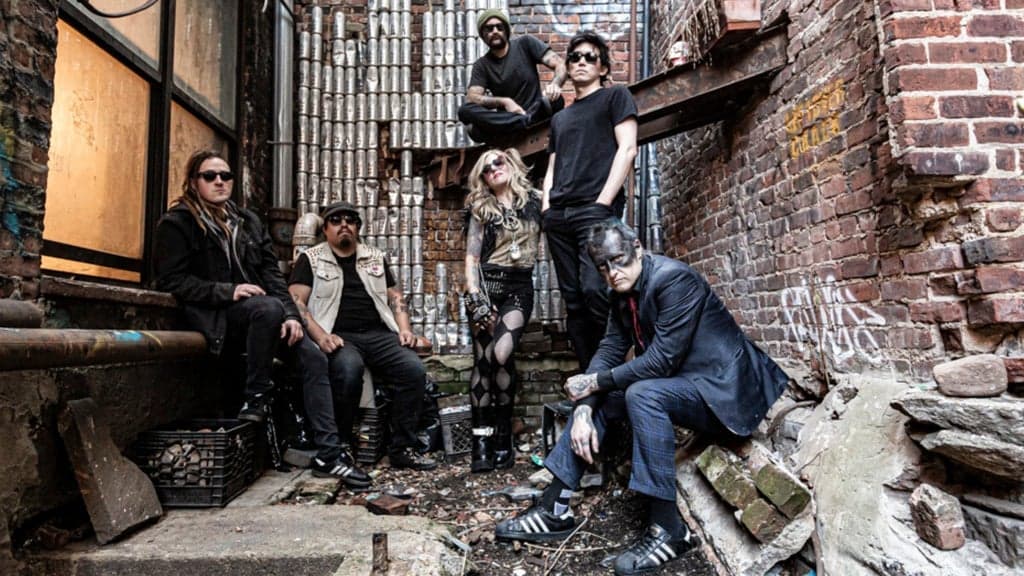 Leftover Crack, Human Issue