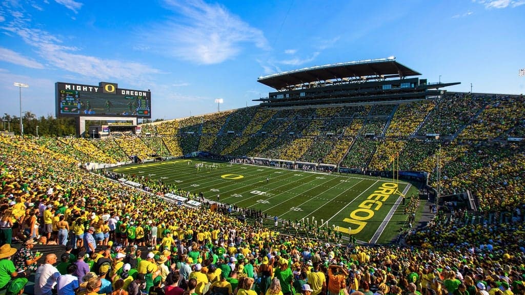 Oregon Ducks Football vs. Northwestern Wildcats Football