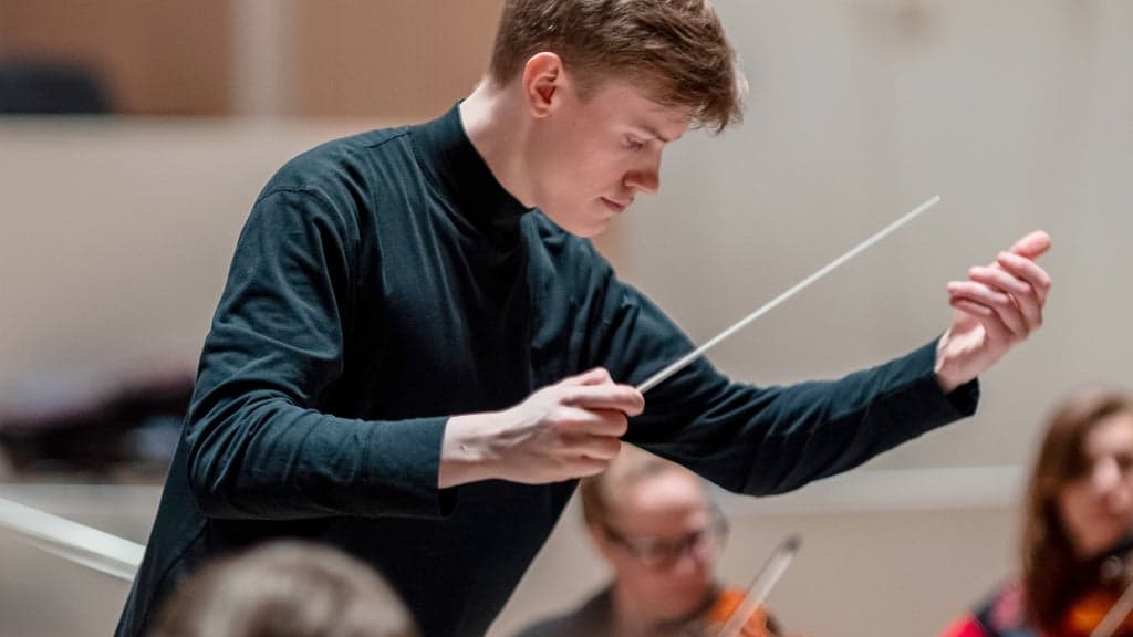Sallinen Conducts Sibelius
