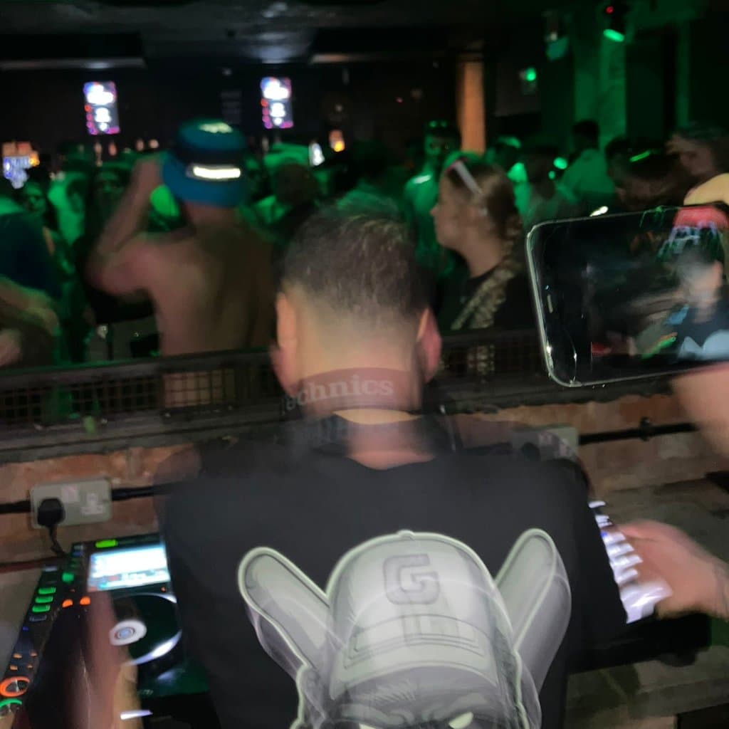 LG.DNB