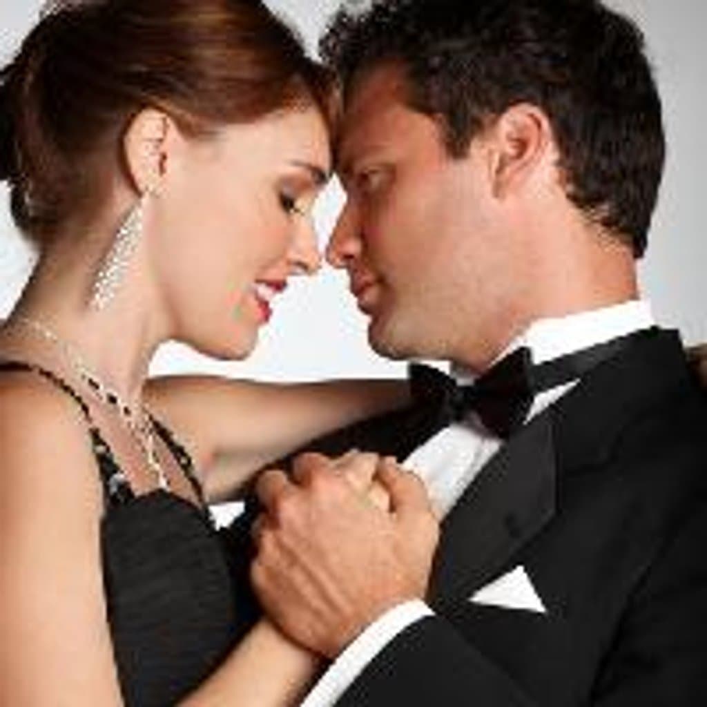 Exclusive Singles Black Tie Ball