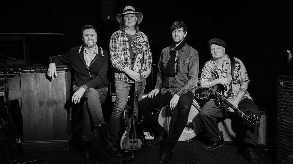 Nello & The Helping Hand Blues Band